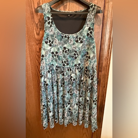 torrid Dresses & Skirts - Torrid Black and White Patterned Dress